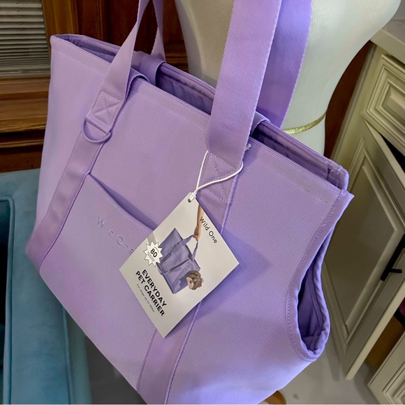 Pet Carrier - Picture 1 of 11